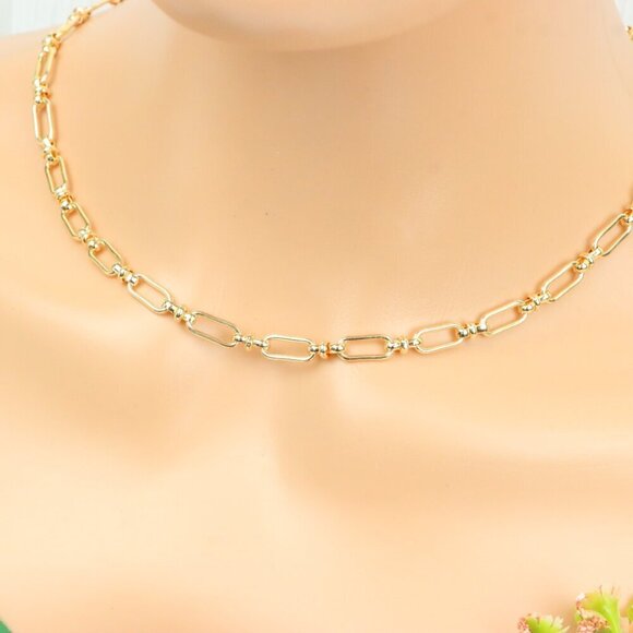 "Minimalist & Elegant Necklace Chain – Perfect for Women & Girls | UNVRC1582 - Picture 3 of 10